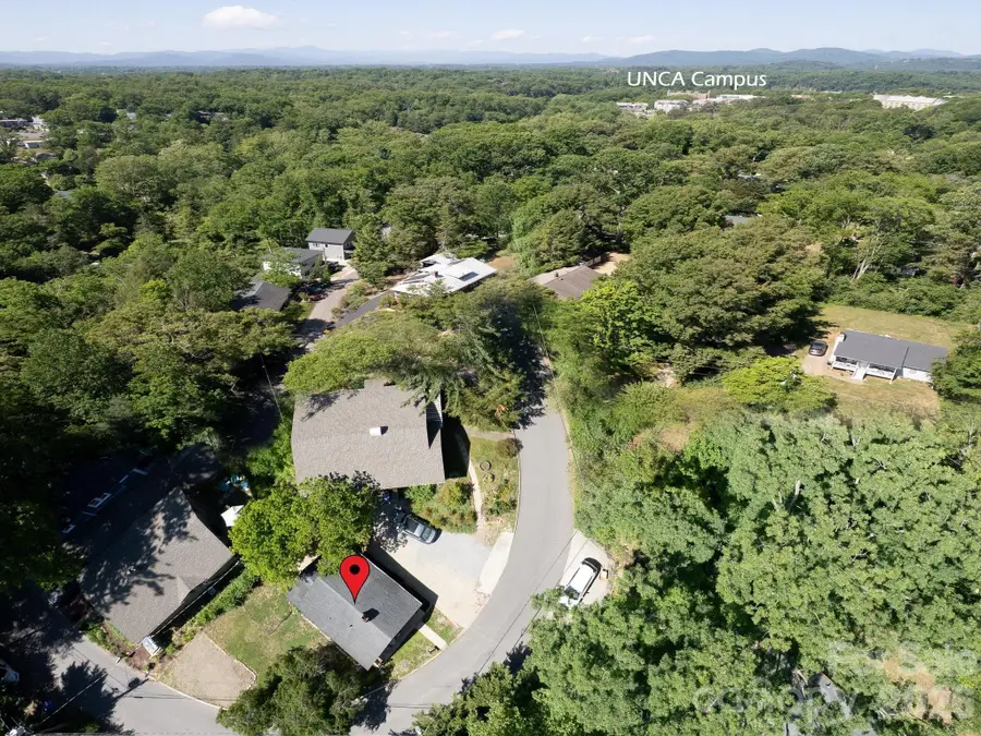 24 Chatham Road, Asheville, NC 28804 - #2