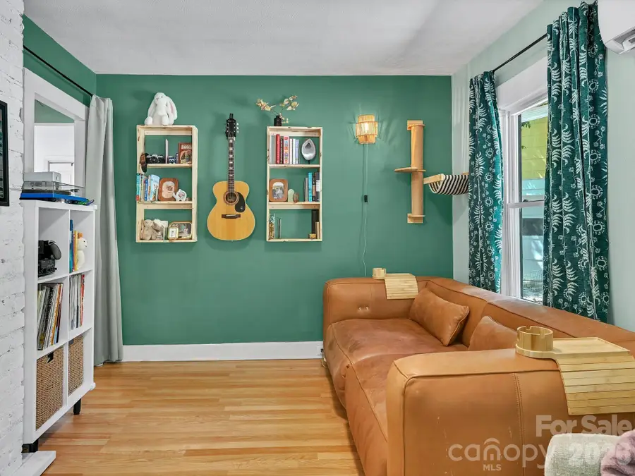 24 Chatham Road, Asheville, NC 28804 - #3