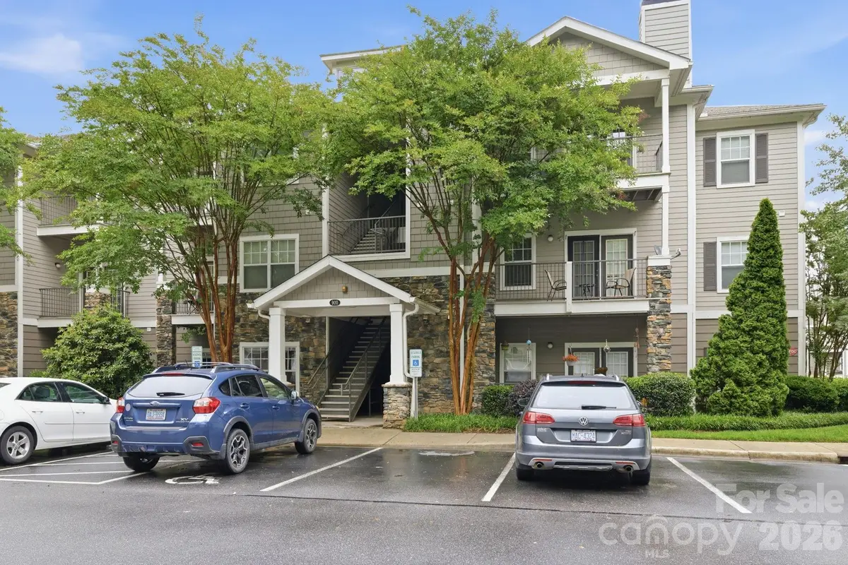 900 Vista Lake Drive #102, Candler, NC 28715 - #1