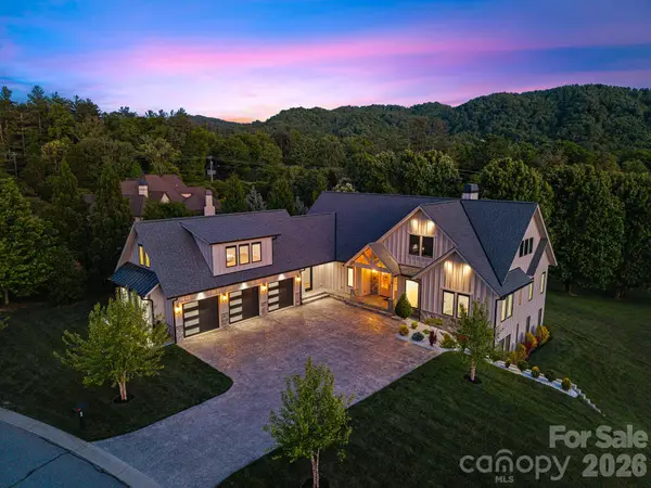 10 Autumn Leaf Drive, Fletcher, NC 28732