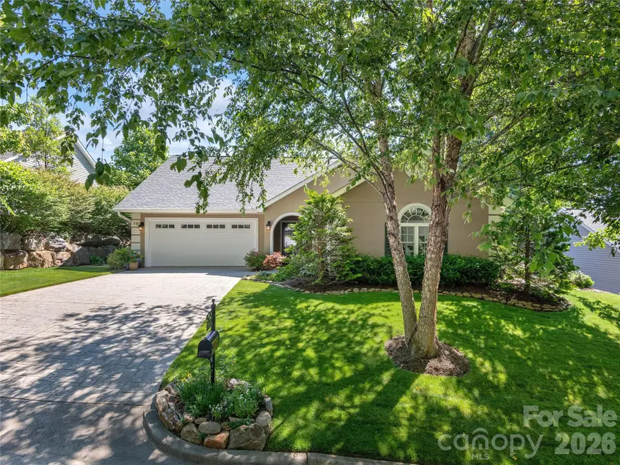 16 Stonebridge Drive, Asheville, NC 28805 - #2