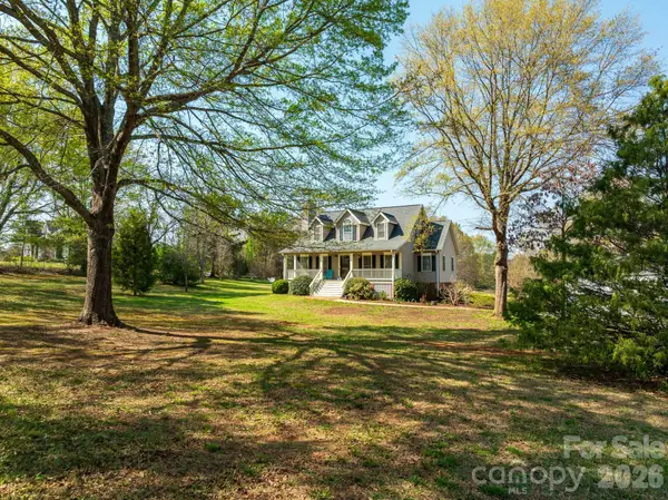 1570 Roddy Road, Campobello, SC 29322