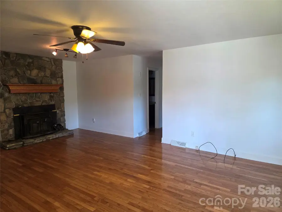 42 East Boulevard, Burnsville, NC 28714 - #3