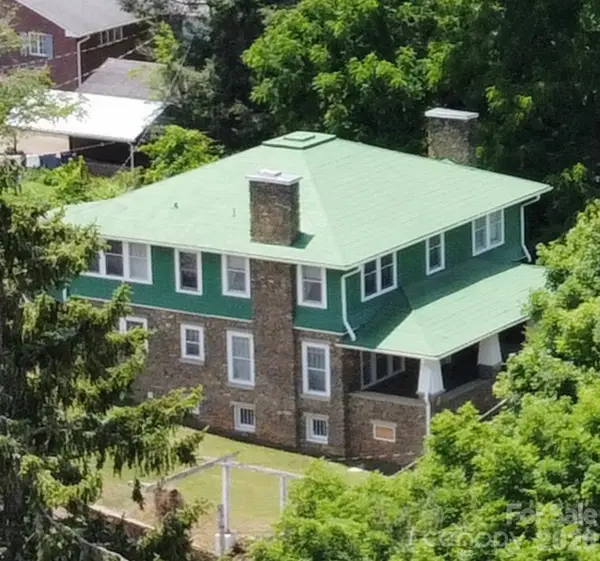 131 Church Street, Waynesville, NC 28786