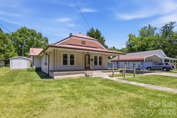174 Hazelwood Avenue, Waynesville, NC 28786