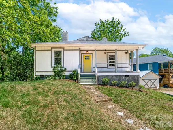 125 Edwards Avenue, Swannanoa, NC 28778