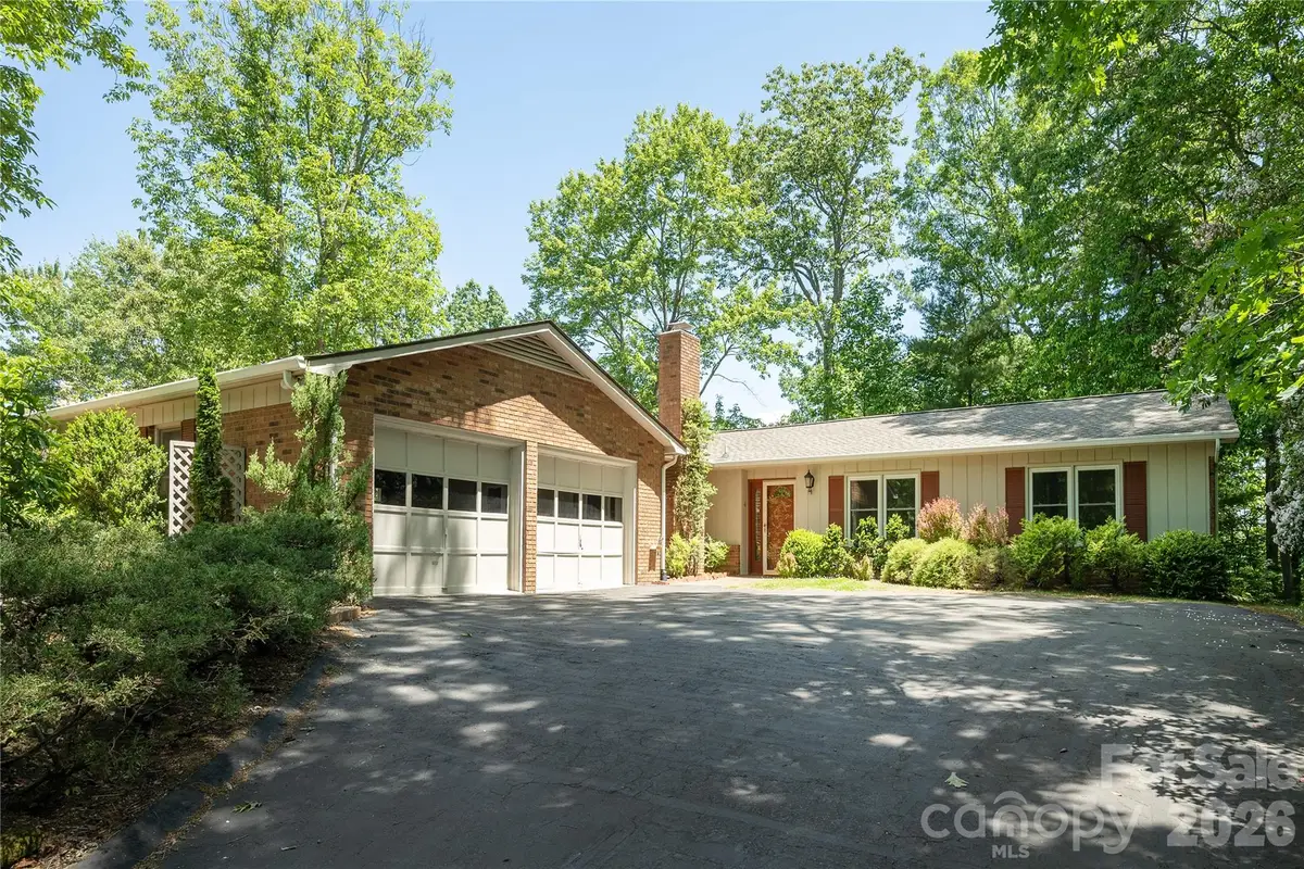 4 Galax Lane, Hendersonville, NC 28791 - #1