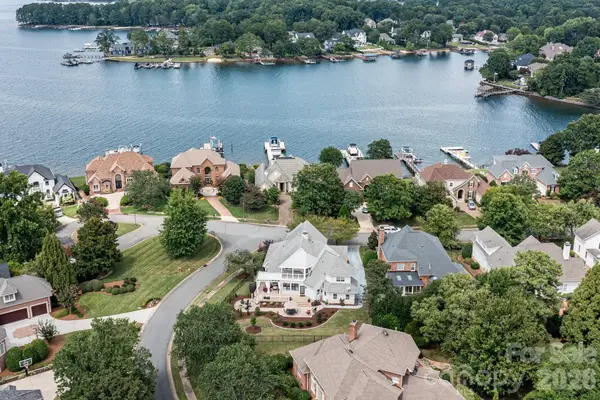 17626 Spinnakers Reach Drive, Cornelius, NC 28031