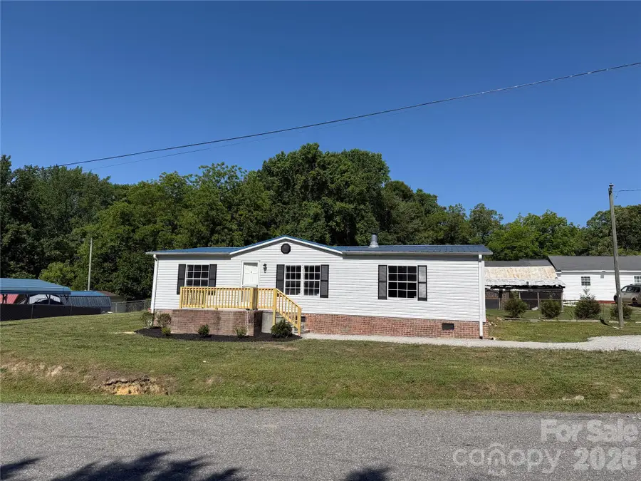 222 E Maine Avenue, Bessemer City, NC 28016 - #2