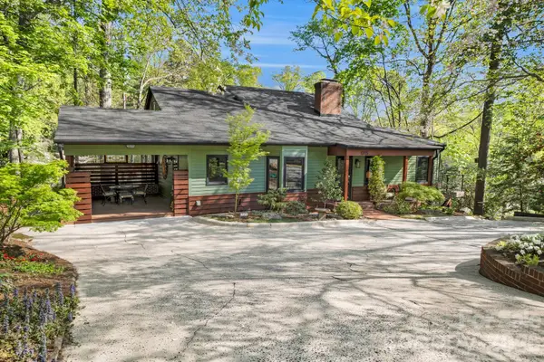 1715 Buena Vista Road, Winston Salem, NC 27104
