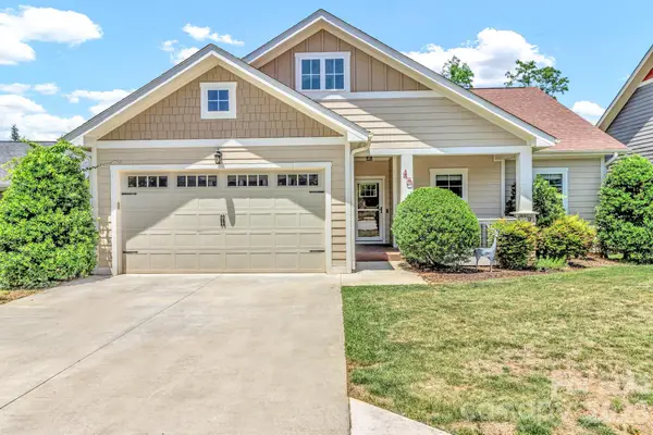 48 Asher Lane, Arden, NC 28704