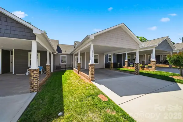 1520 28th Street Lane Se, Hickory, NC 28602