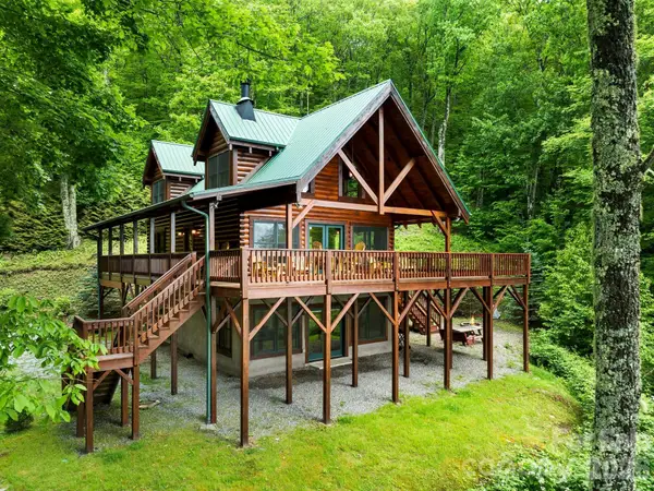 84 Sky Drive, Maggie Valley, NC 28751