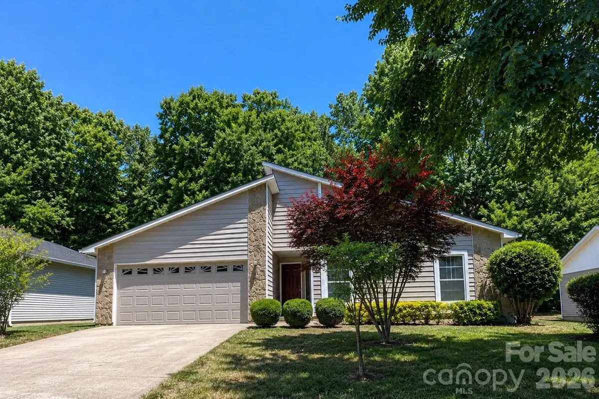 7636 Eastbourne Road, Charlotte, NC 28227 - #1