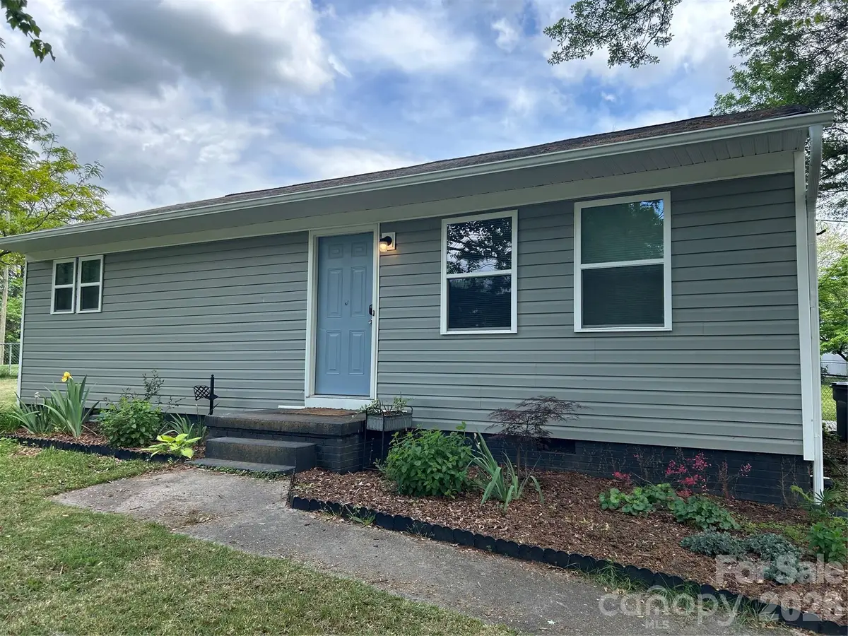 912 N Broad Street, Gastonia, NC 28054 - #1