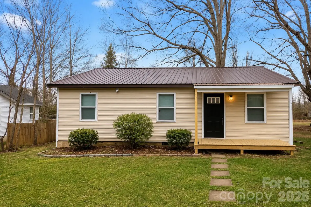 1711 Younger Avenue, Statesville, NC 28677 - #1