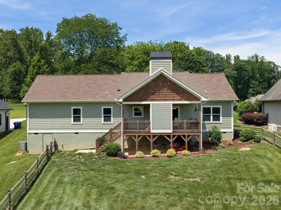 4 Farm Pond Lane, Candler, NC 28715 - #2