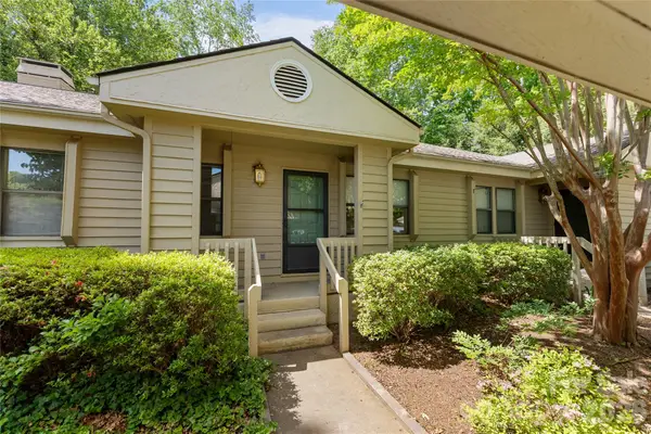 4102 Dominic Lane, Asheville, NC 28805