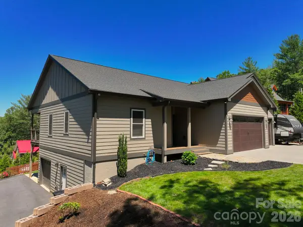 156 Dogwood Drive, Weaverville, NC 28787