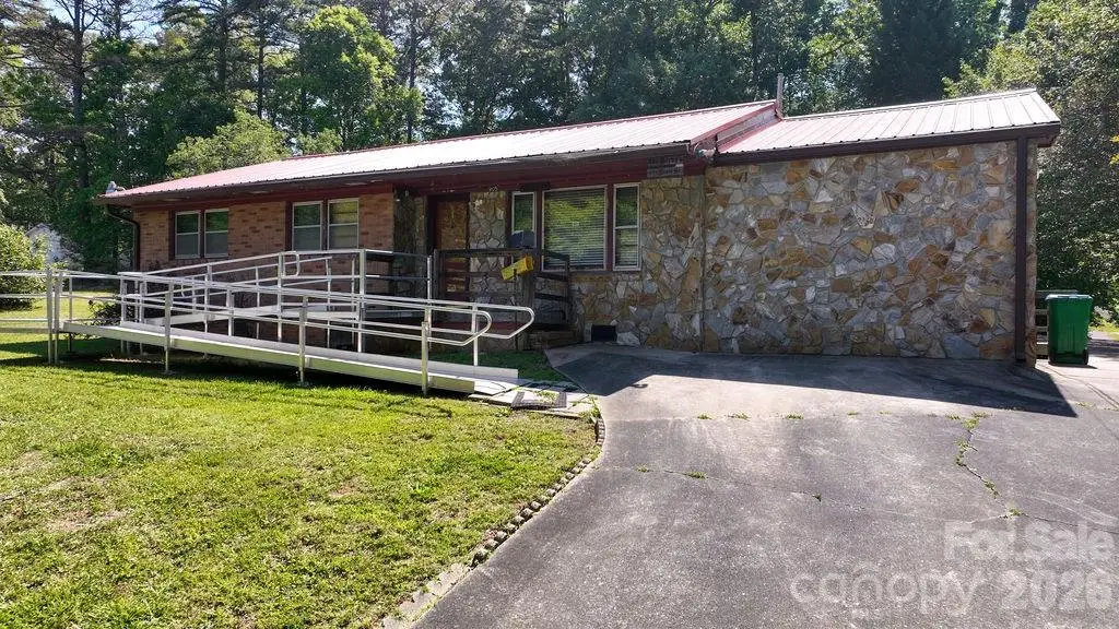 905 S 10th Street, Bessemer City, NC 28016 - #1