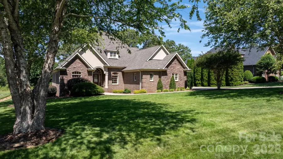 1055 Catawba Greens Drive, Newton, NC 28658 - #2