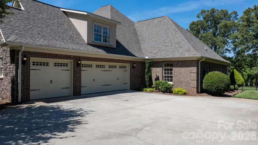 1055 Catawba Greens Drive, Newton, NC 28658 - #3