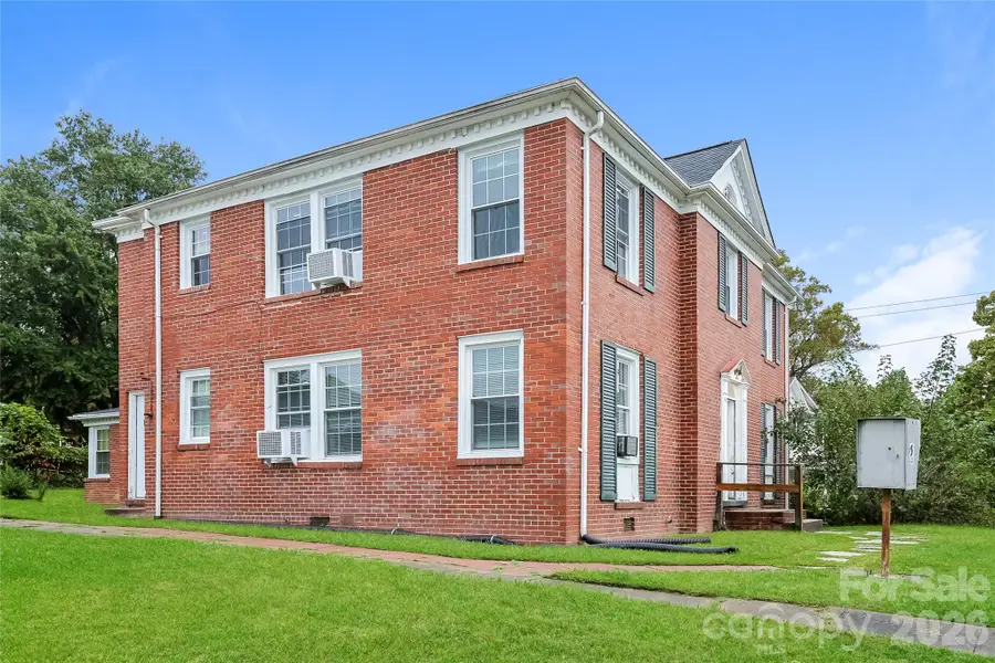 517 Willow Street, Mount Airy, NC 27030 - #2