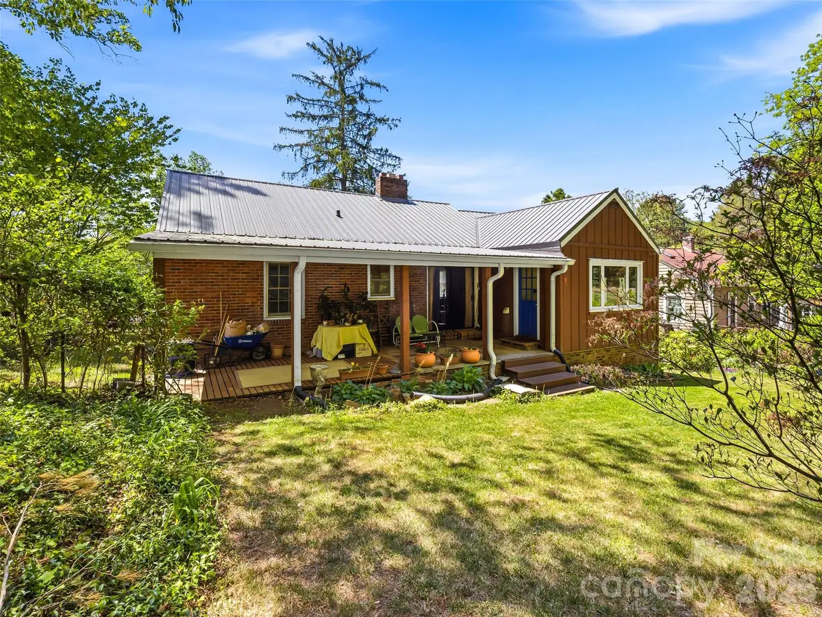 28 Canterbury Road, Asheville, NC 28805 - #1