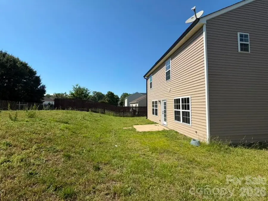 8207 Belmont Stables Drive, Charlotte, NC 28216 - #3