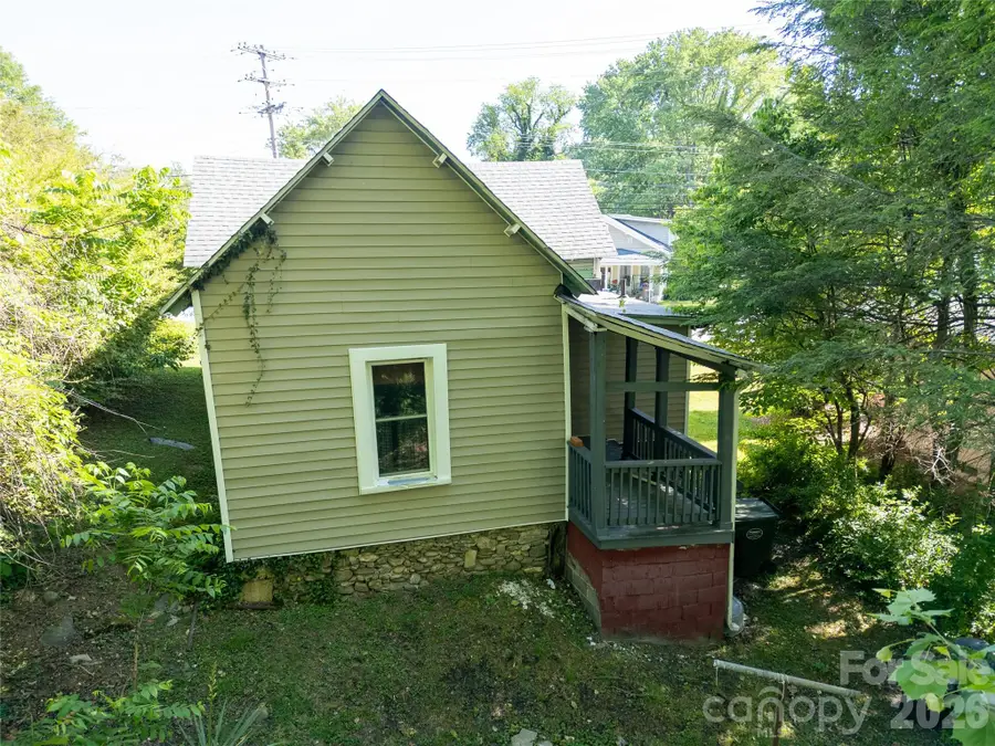 462 Walnut Street, Waynesville, NC 28786 - #3