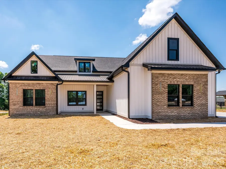 1012 Harrogate Drive, Bessemer City, NC 28016 - #2