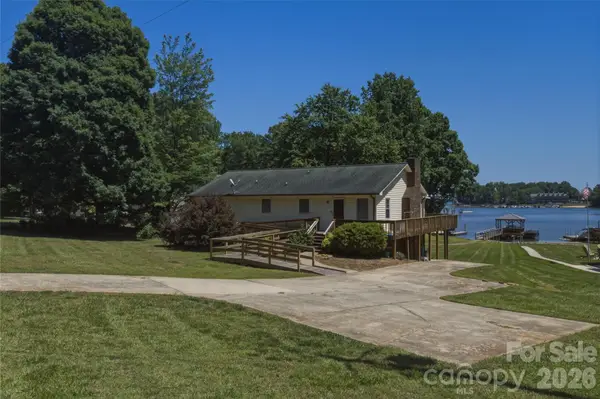 8226 Normandy Road, Denver, NC 28037