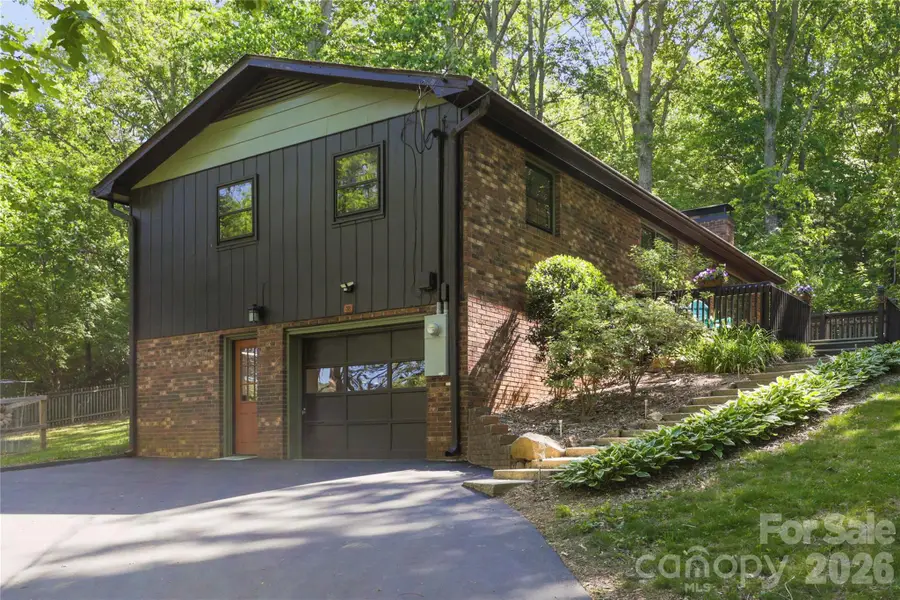 38 Nixon Terrace, Asheville, NC 28805 - #3