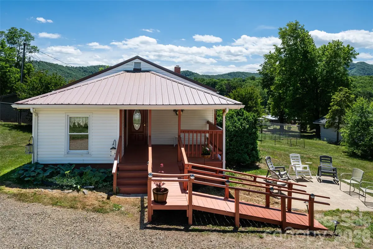 106 Aloha Circle Extension, Candler, NC 28715 - #1