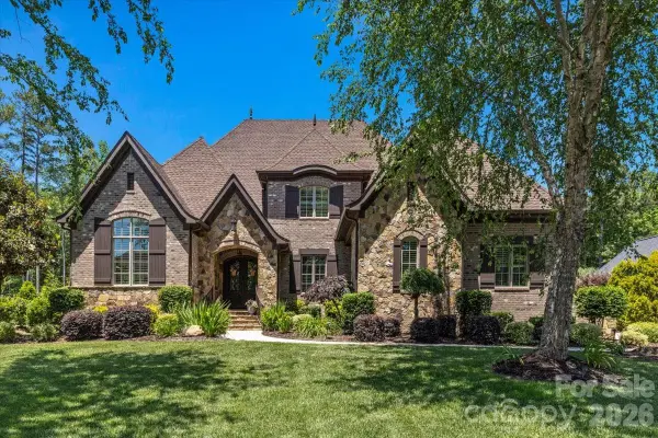 8100 Skye Lochs Drive, Waxhaw, NC 28173
