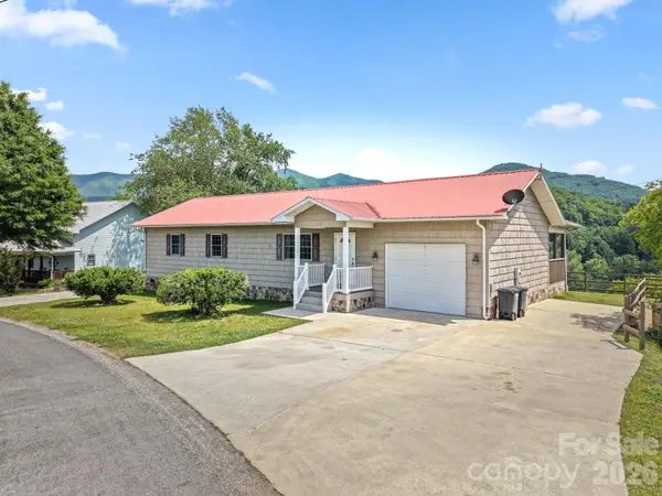 533 Lemons Branch Road, Bryson City, NC 28713