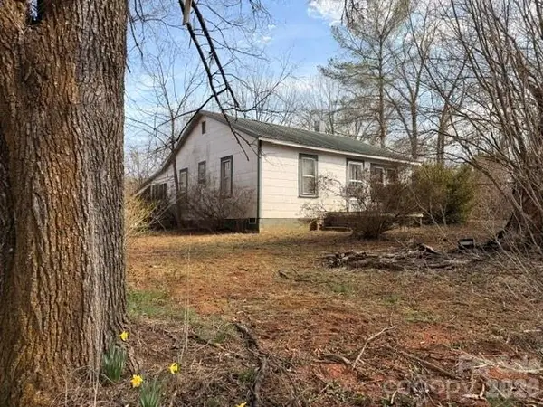 1081 Ashworth Road, Marion, NC 28752
