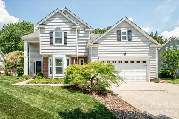 9301 Hanworth Trace Drive, Charlotte, NC 28277