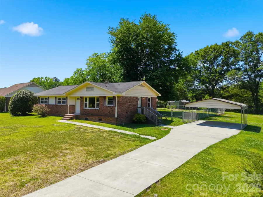 506 Providence Road, Lancaster, SC 29720 - #2