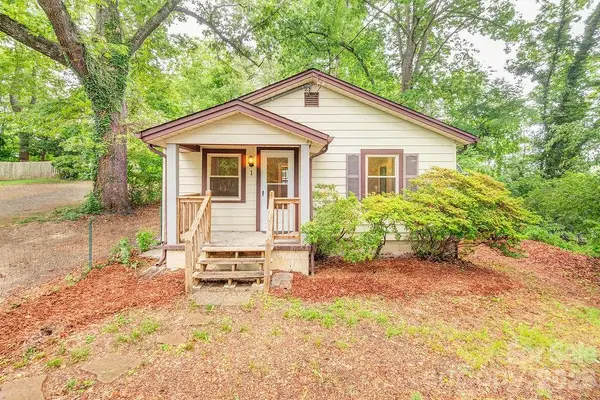 1 Narbeth Road, Asheville, NC 28806