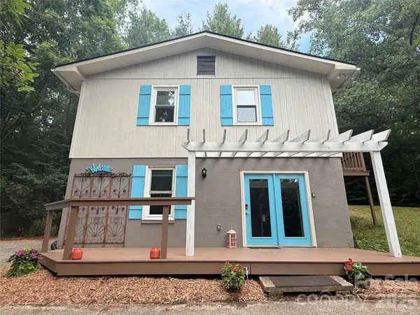 95 Walker Cove Road, Black Mountain, NC 28711