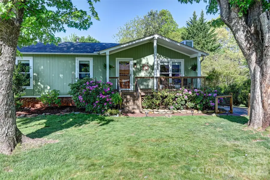 34 Knoll Ridge Drive, Asheville, NC 28804 - #3