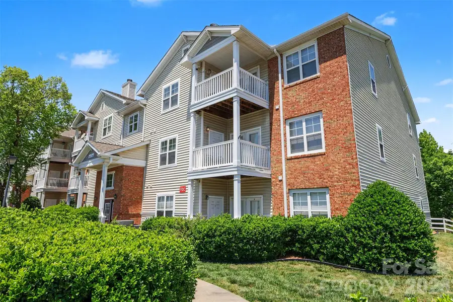 10616 Hill Point Court, Charlotte, NC 28262 - #3