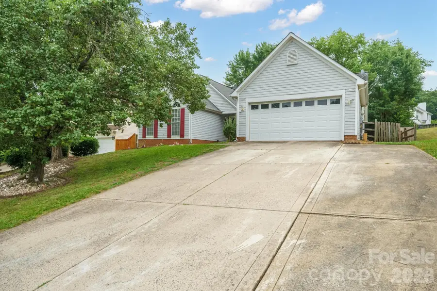 9426 Cantle Drive, Charlotte, NC 28216 - #2