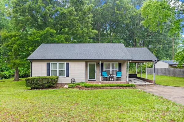 1208 Crowders Mountain Road, Bessemer City, NC 28016