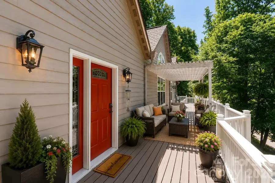 60 Hawks Pointe Lane, Weaverville, NC 28787 - #2