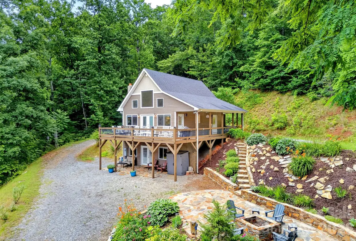 696 Hickory Nut Hollow, Old Fort, NC 28762 - #1