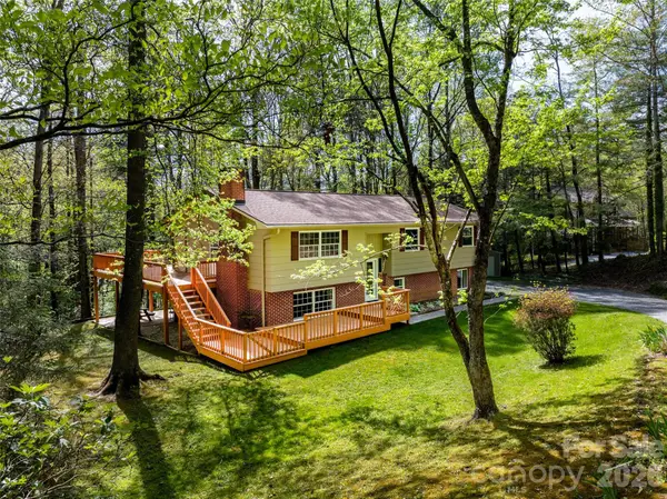 145 Jeter Mountain Road, Hendersonville, NC 28739