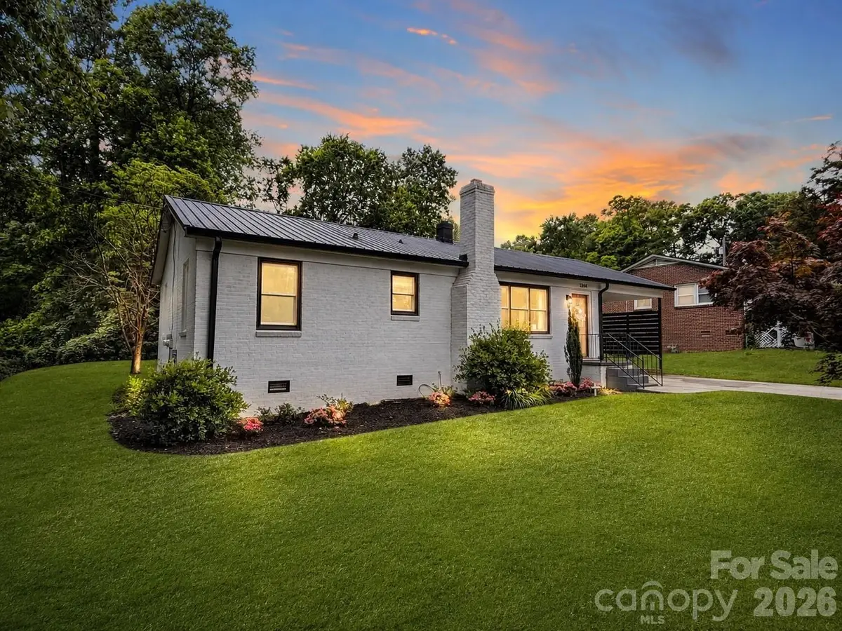 1344 12th Avenue Ne, Hickory, NC 28601 - #1