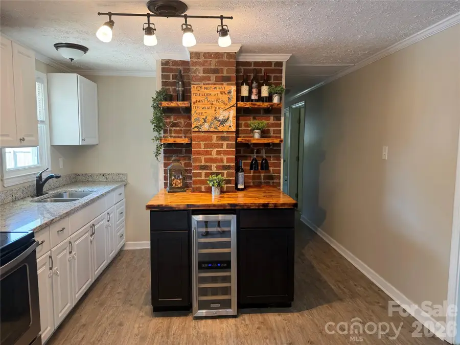 617 Oakwood Lane, Gastonia, NC 28056 - #3